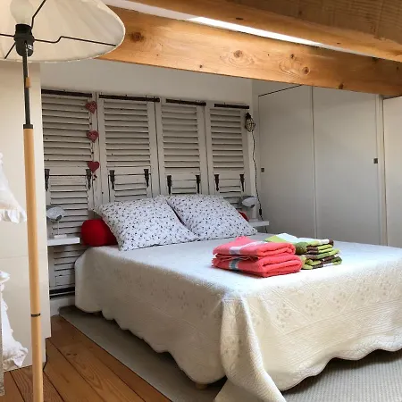 Calme Et Charmant Studio A Deux Pas Du Centre Historique D Apartamento
